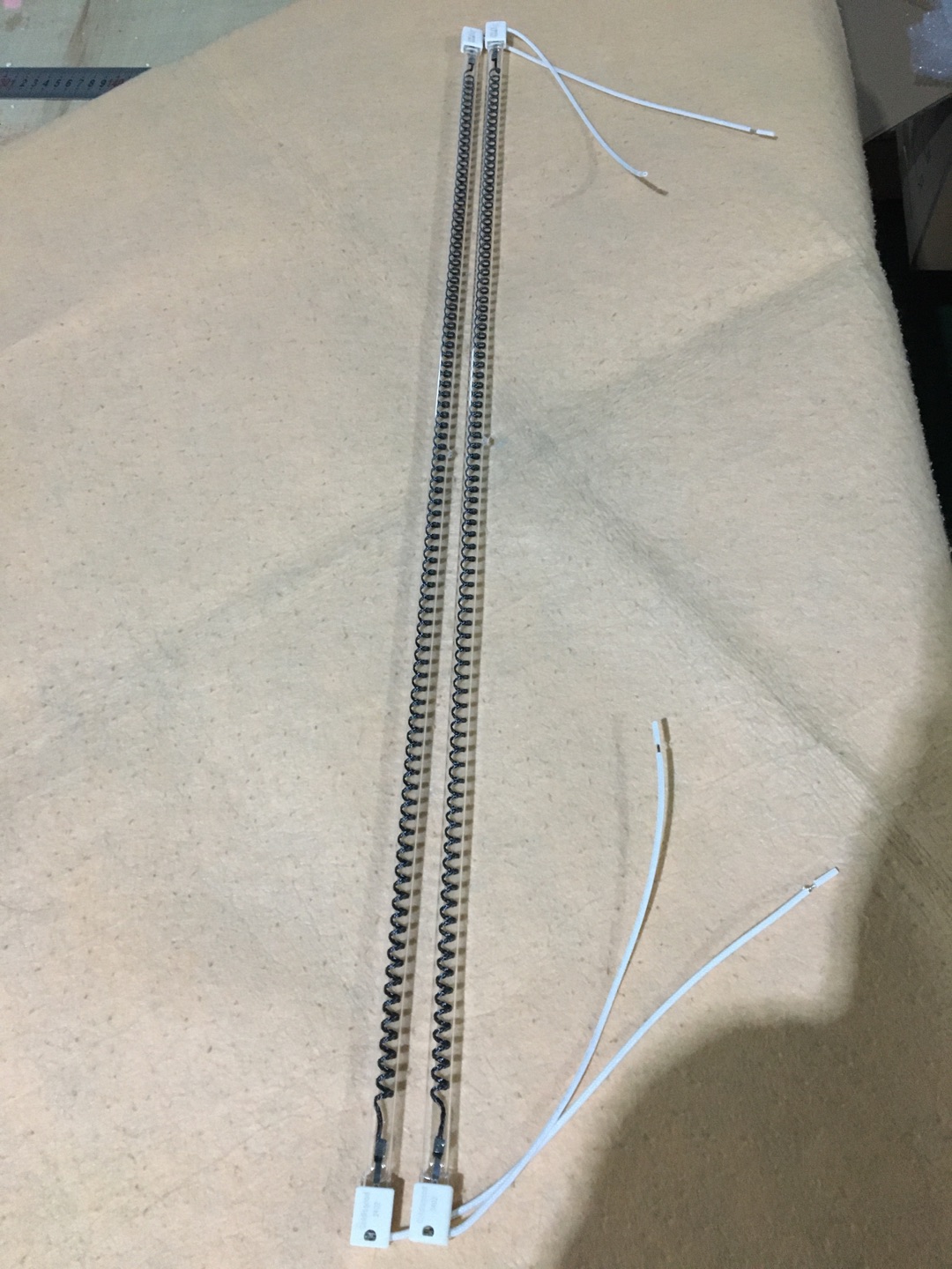 220v 1000w Clear Carbon Fiber Heating Lamp