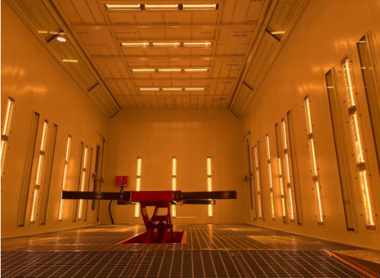 Continuous curing oven for brake pads